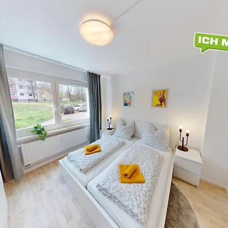 Praktisch Eingerichtete Ferienwohnung, Nur 5 Minuten Bis Zur Haltestelle Linie 5, Wlan 公寓 开姆尼茨